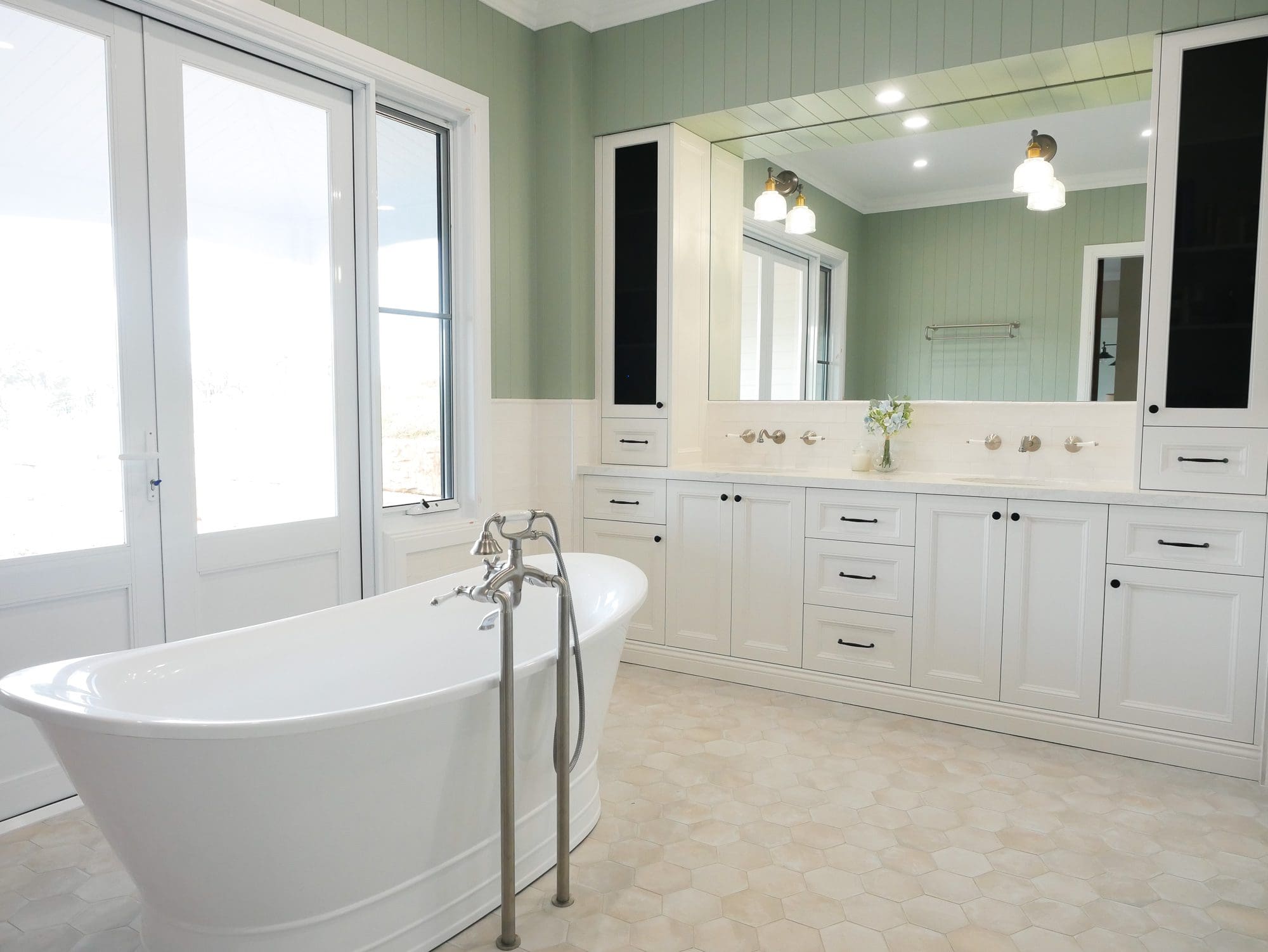 2 pak poly vanity 