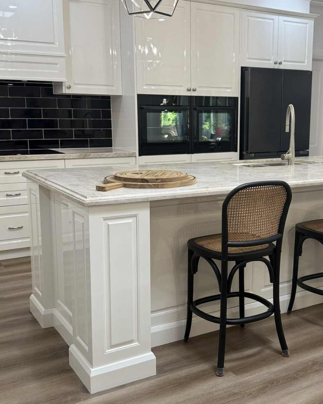 white high gloss painted kitchen finish